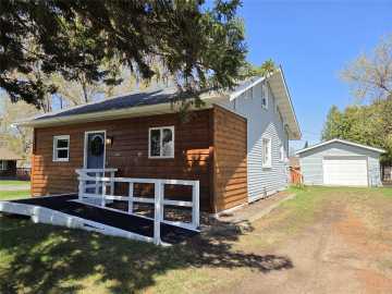 Shell Lake, WI: 221 1st Avenue