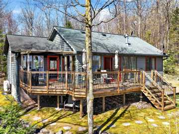Hayward, WI: 15636 W Lakewood Lane