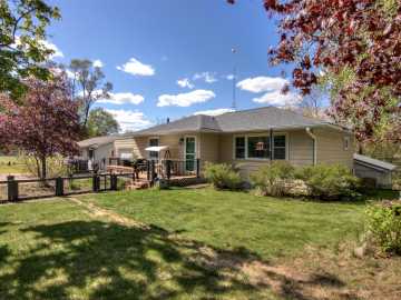 Eau Claire, WI: 1304 Fairway Street