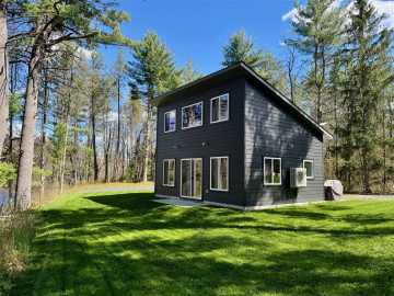 Augusta, WI: E23160 Gravel Pit Private Drive