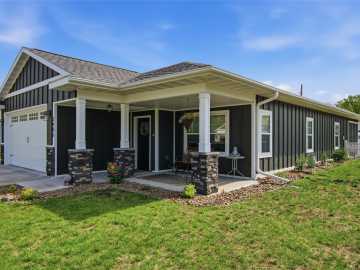 Eau Claire, WI: 2905 Comet Court