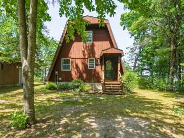 Augusta, WI: E20550 County Road SD 