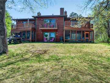 Hayward, WI: 10020 N Timber Trail Lane