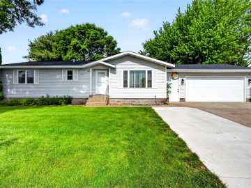 Rice Lake, WI: 1710 Carrie Avenue