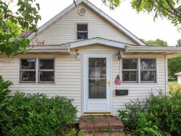 Mondovi, WI: 389 Lincoln Street