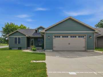 Altoona, WI: 623 Autumn Drive