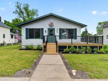Spooner, WI: W 306 Hazel Street