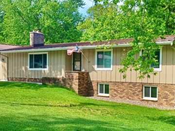 Durand, WI: 1121 E Laneville Avenue
