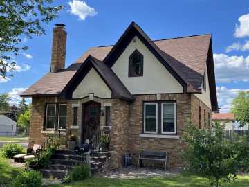 Eau Claire, WI: 1902 Hogeboom Avenue