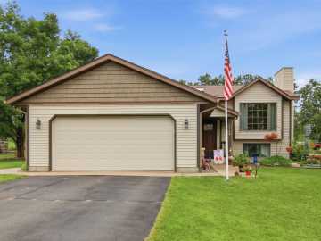 Eau Claire, WI: 1440 Birchwood Lane