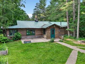 Cable, WI: 19720 Pioneer Road