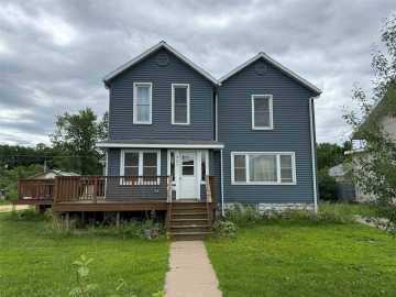 Arcadia, WI: 457 E Main Street