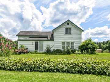 Fall Creek, WI: E11305 US Highway SS 