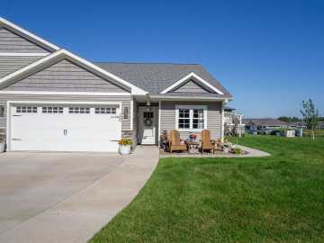 Eau Claire, WI: 4897 Field Crest Lane