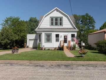 Durand, WI: 306 E Washington Street