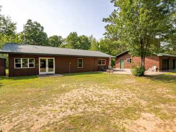 Minong, WI: W6719 Carr Drive
