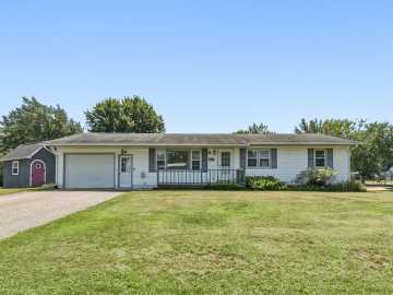 Augusta, WI: 317 Grant Street