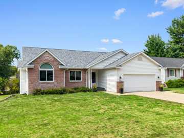 Eau Claire, WI: 4414 Crest Court