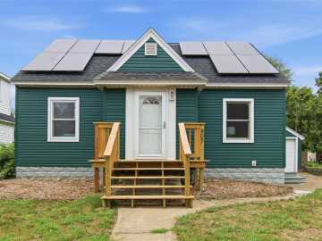 Eau Claire, WI: 805 Doty Street