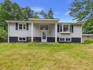 Hayward, WI: 11355 N Sunset Circle