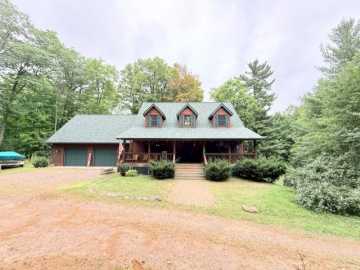 Hayward, WI: 10241N Sunrise Road