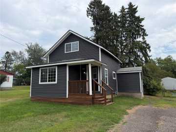 Cumberland, WI: 1740 3rd Avenue