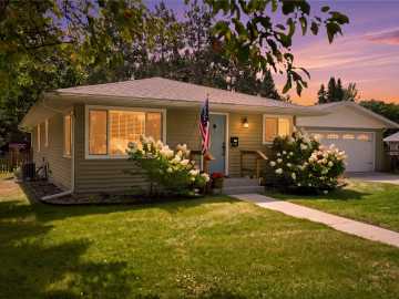 Spooner, WI: 737 La Follette Street