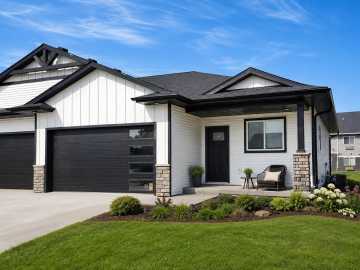 Altoona, WI: 722 Sequoia Drive