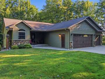 Augusta, WI: E22740 Karow Road
