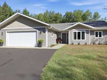 Hayward, WI: 16134W Sawyer Road 