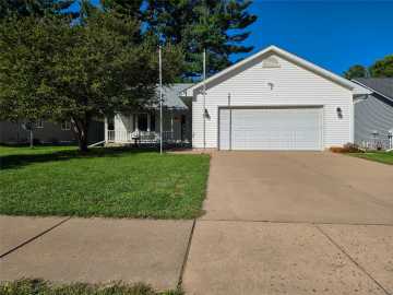 Eau Claire, WI: 3228 Summerfield Drive