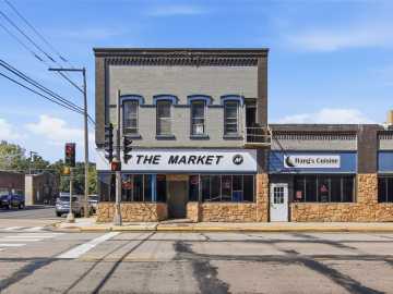 Menomonie, WI: 545 S Broadway Street