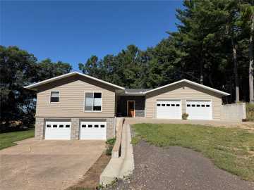 New Auburn, WI: N14181 970th Street
