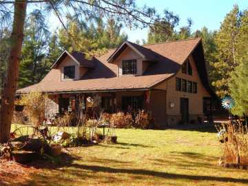 Siren, WI: 22882 Old 35 