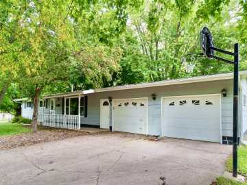 Fall Creek, WI: 708 S Wisconsin Street