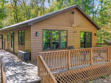 Winter, WI: 5982 W Dobbert Road