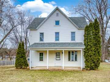 Eau Claire, WI: 1402 Folsom Street
