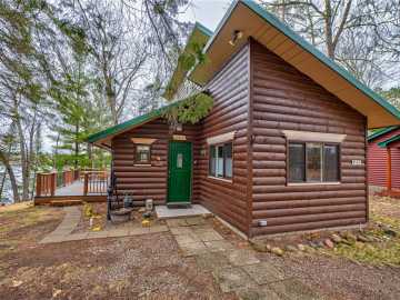 Spooner, WI: 5438 Yellowsands Drive