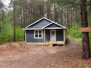 Danbury, WI: 4238 Aspen Hill Trail Way