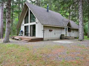 Barnes, WI: 2775 Lake Road