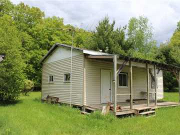 Neillsville, WI: N1649 Miller Avenue