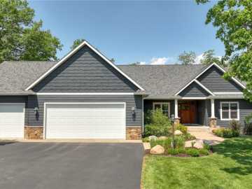 Altoona, WI: 904 Timber View Drive