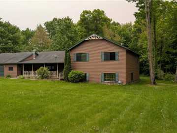 Bloomer, WI: 6975 158th Avenue