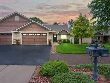 Altoona, WI: 770 Clubview Lane
