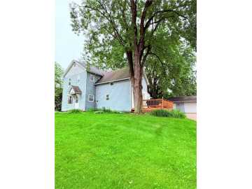 Menomonie, WI: E5690 510th Avenue