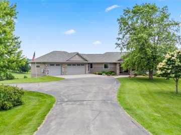 Hudson, WI: 433 Sunset Drive