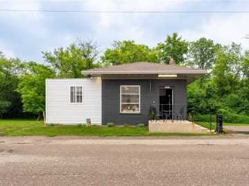 Osseo, WI: 50924 Elevator Street