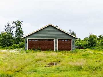 Cameron, WI: 2383 10 7/8 Avenue