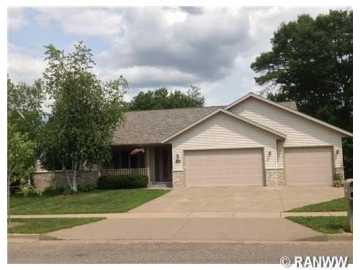 Eau Claire, WI: 2049 Seclusion Drive