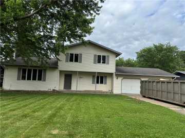 Eau Claire, WI: 2152 Orchard Place